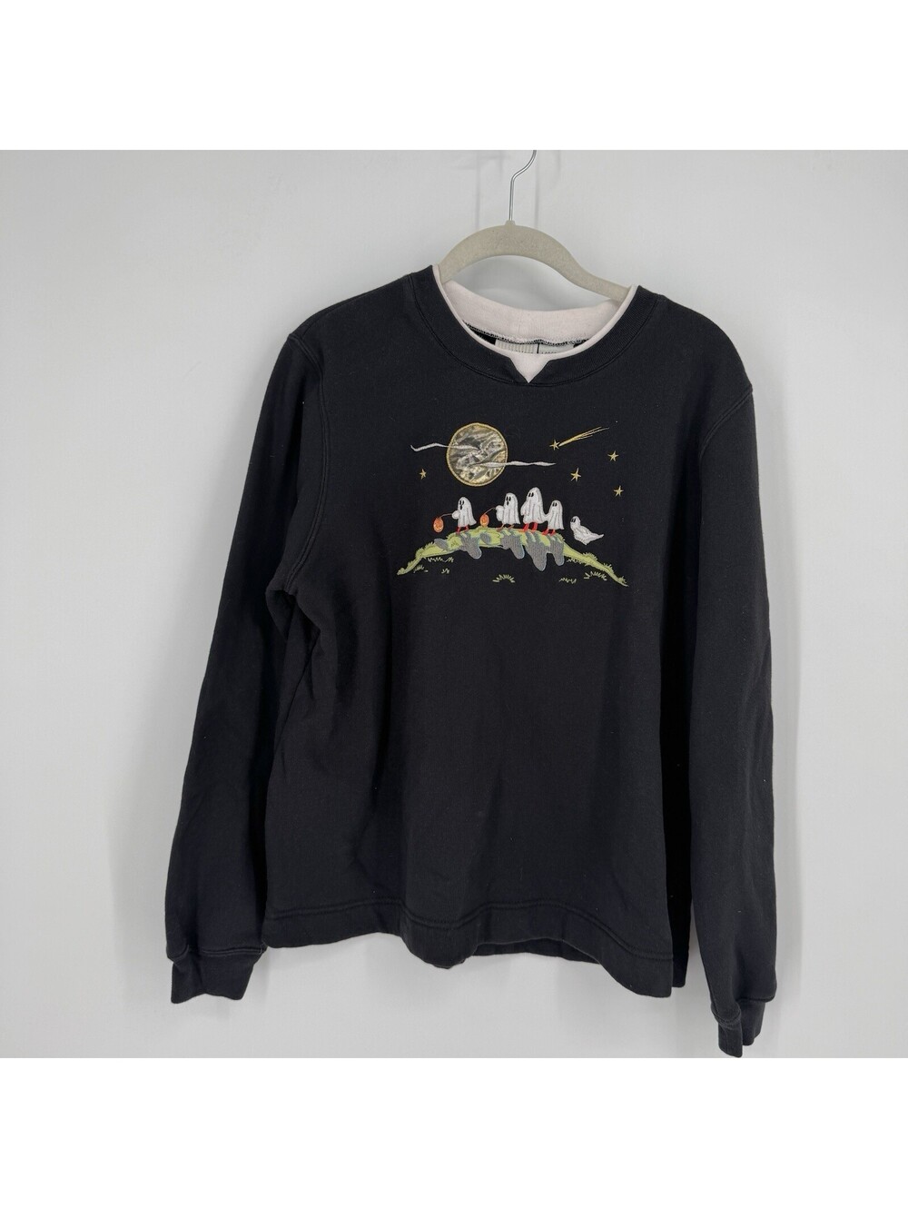 Vintage halloween sweatshirt large L black ghost embroidered trick or treat 90s